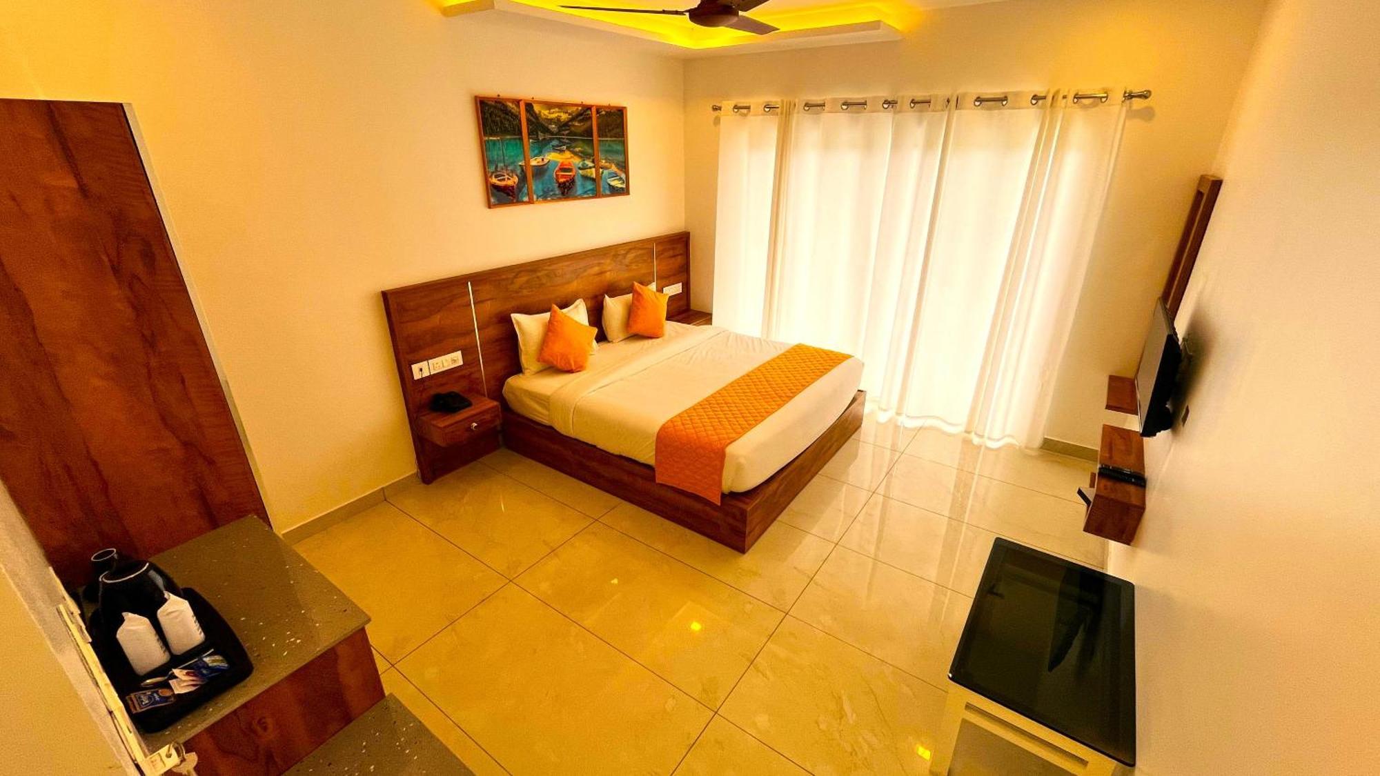 Aura Springs Resort Anachal ภายนอก รูปภาพ