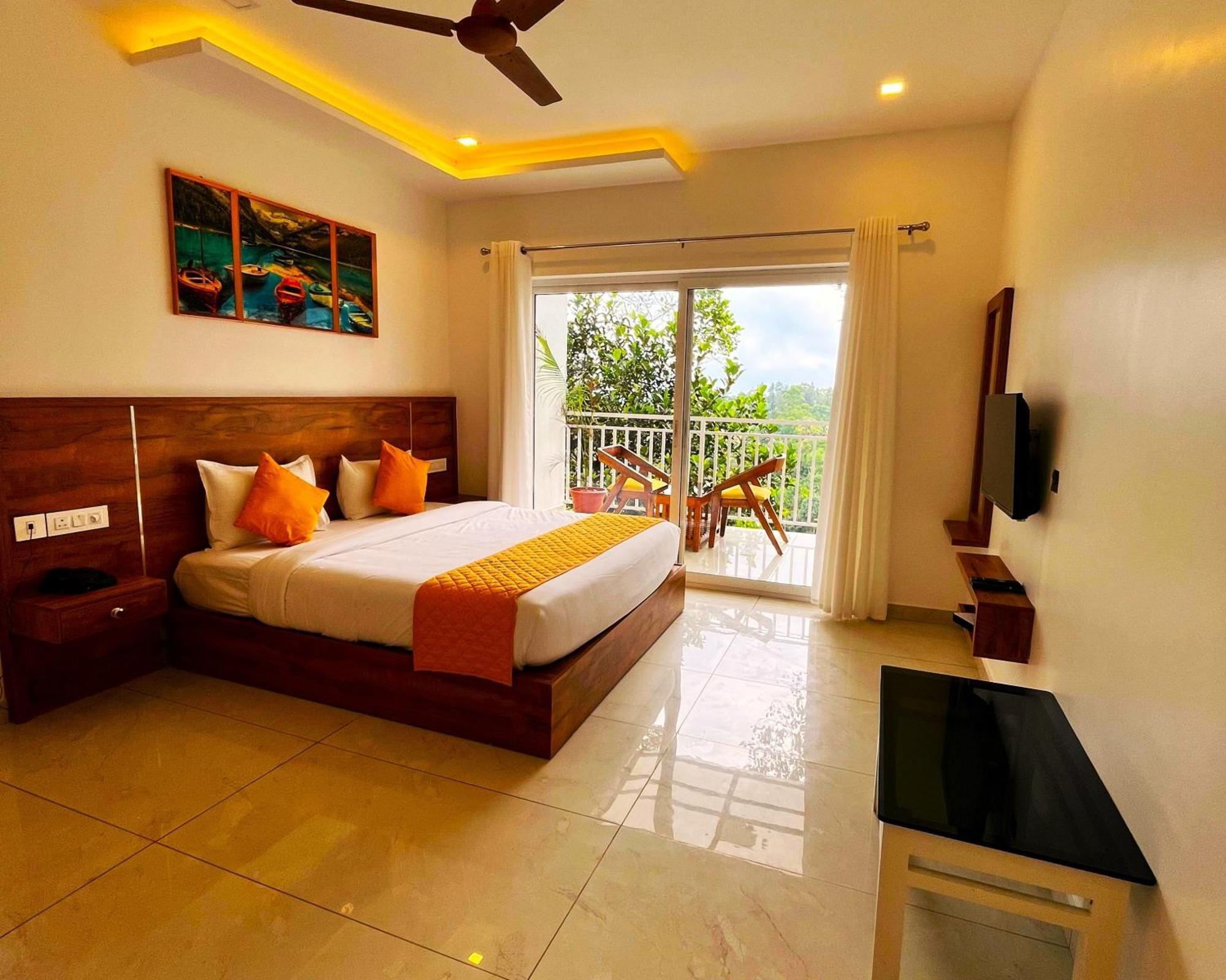 Aura Springs Resort Anachal ภายนอก รูปภาพ