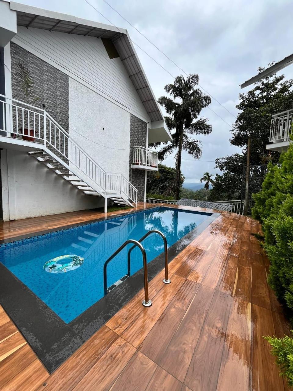 Aura Springs Resort Anachal ภายนอก รูปภาพ