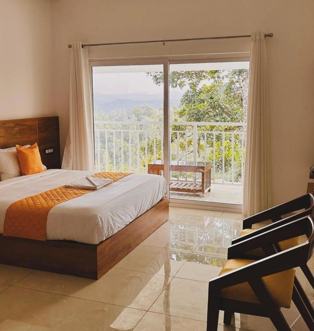 Aura Springs Resort Anachal ภายนอก รูปภาพ