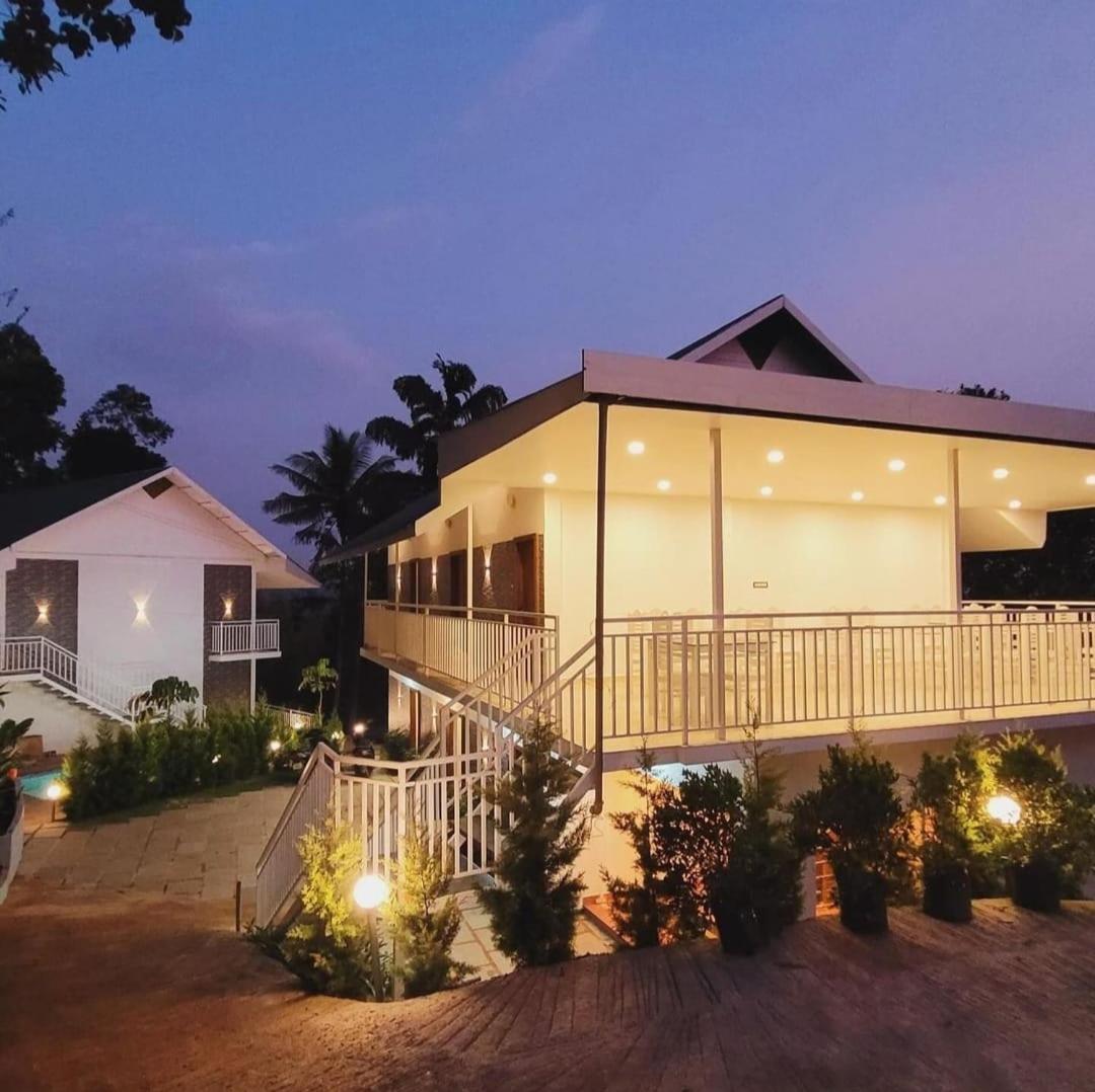 Aura Springs Resort Anachal ภายนอก รูปภาพ